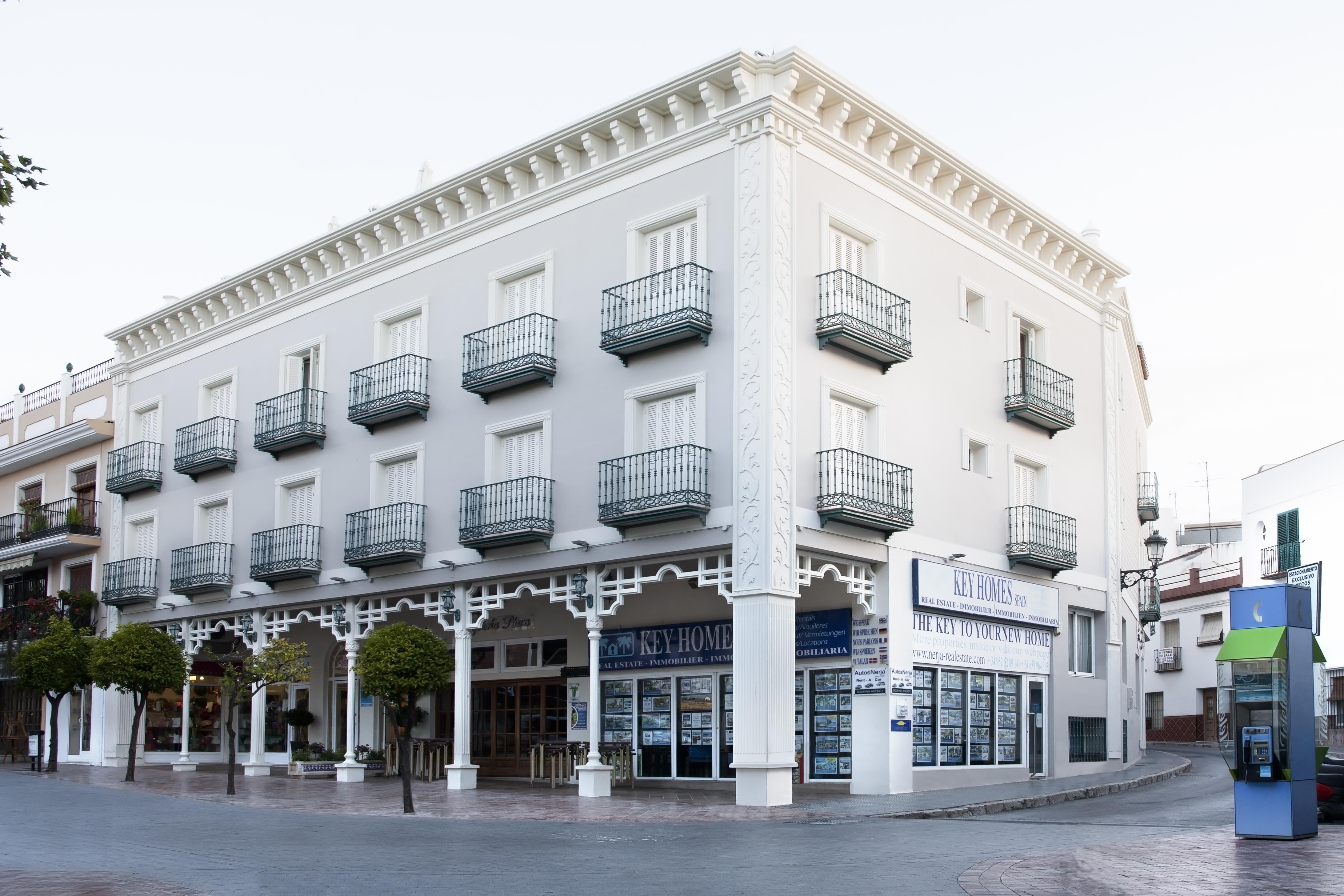 Hotel Plaza Cavana Nerja Exterior foto